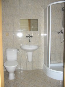 standardní koupelna  